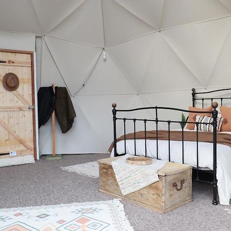 Готель Luxury Dome With Private Wood-Fired Hot Tub Оксфорд Екстер'єр фото