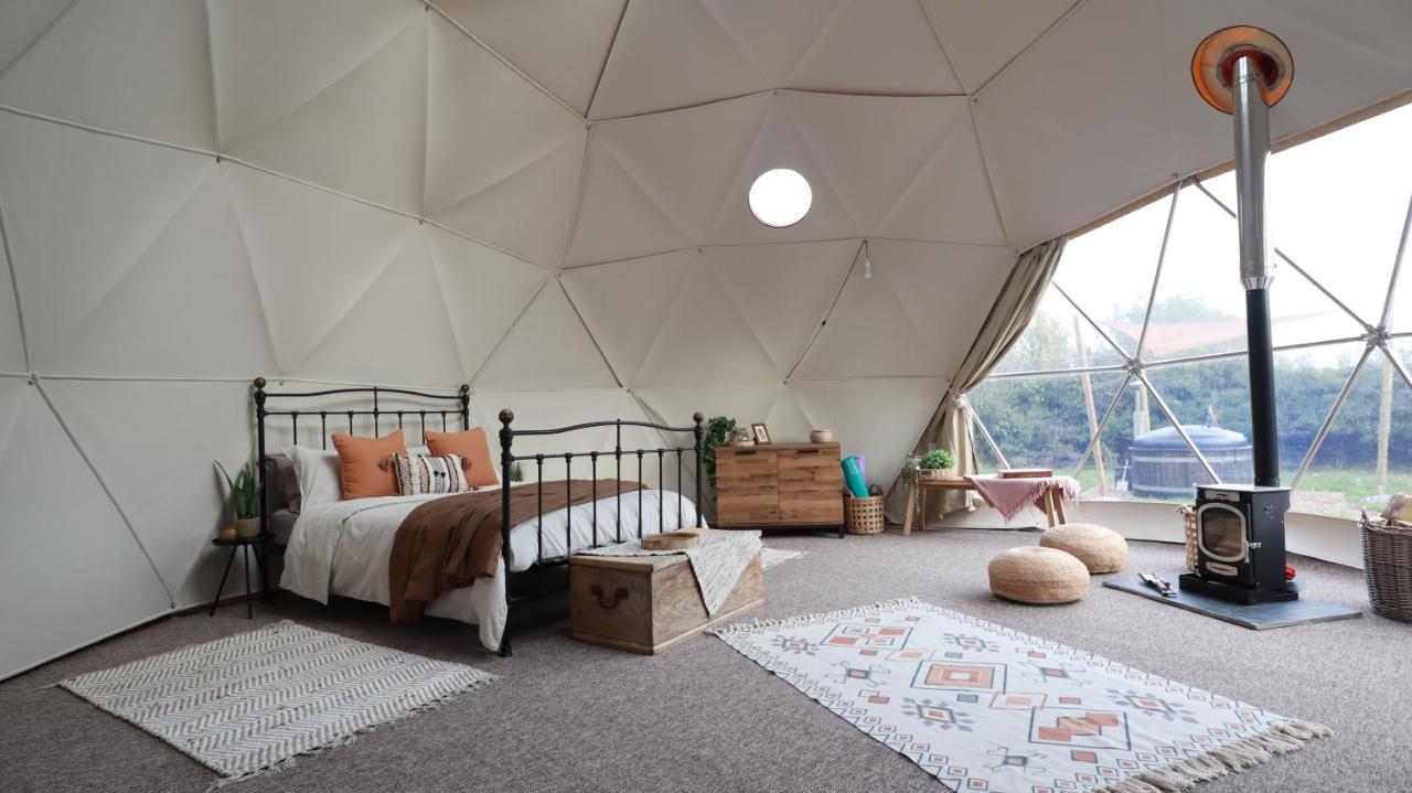 Готель Luxury Dome With Private Wood-Fired Hot Tub Оксфорд Екстер'єр фото