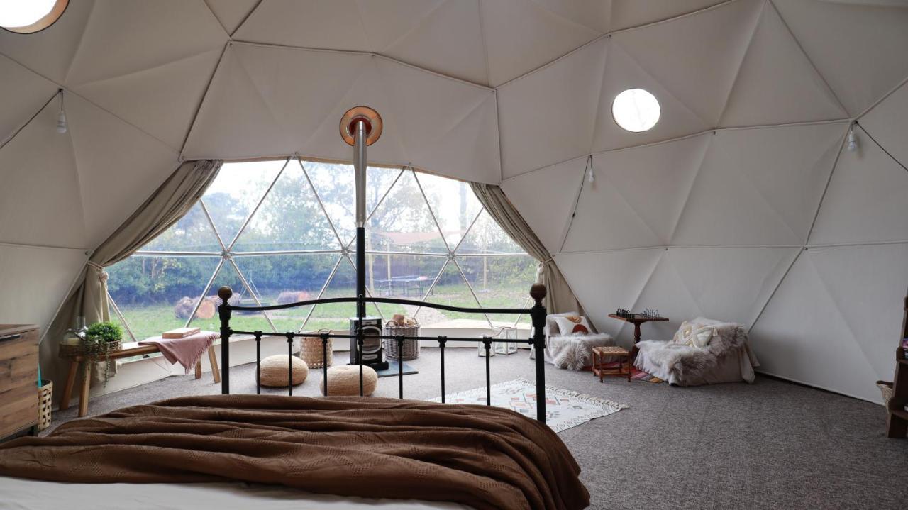 Готель Luxury Dome With Private Wood-Fired Hot Tub Оксфорд Екстер'єр фото