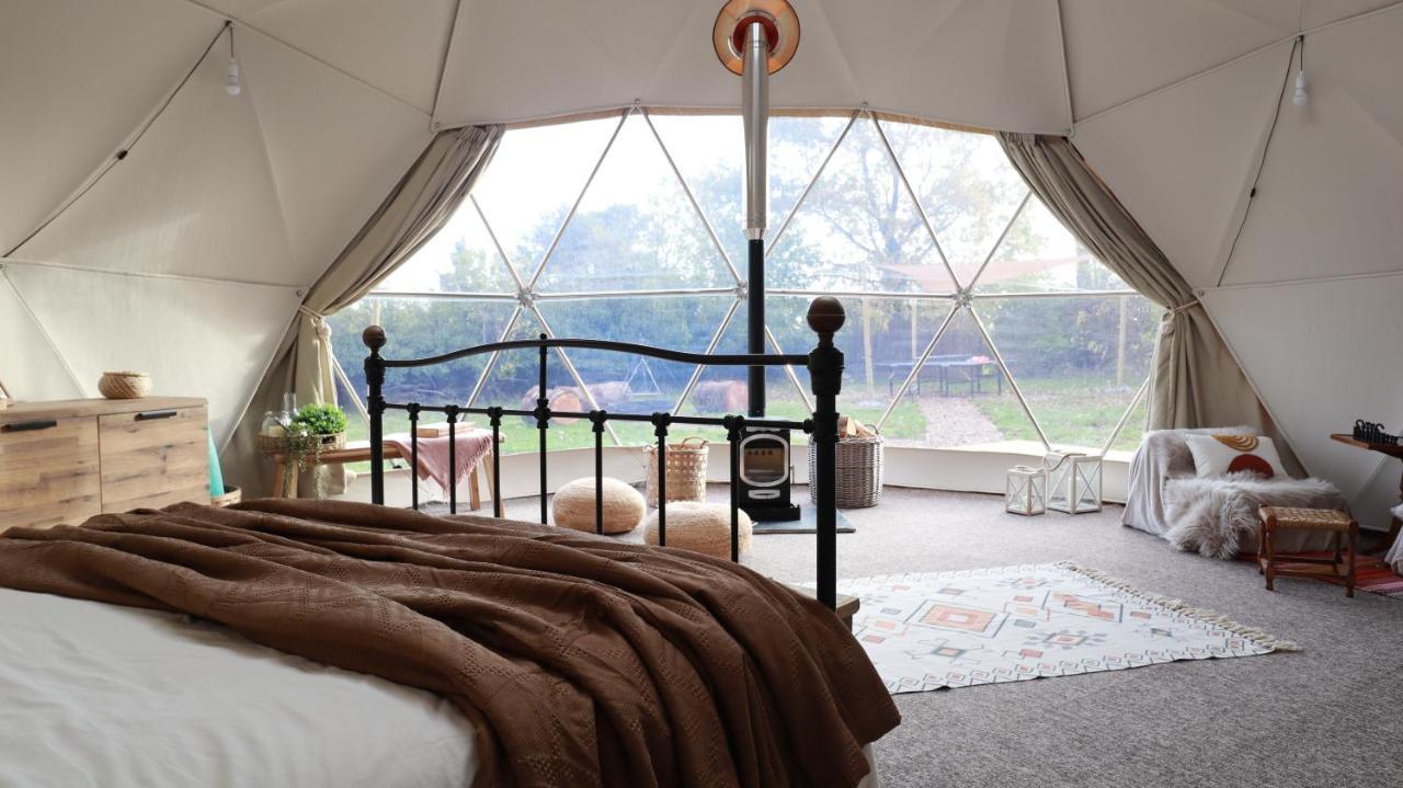 Готель Luxury Dome With Private Wood-Fired Hot Tub Оксфорд Екстер'єр фото